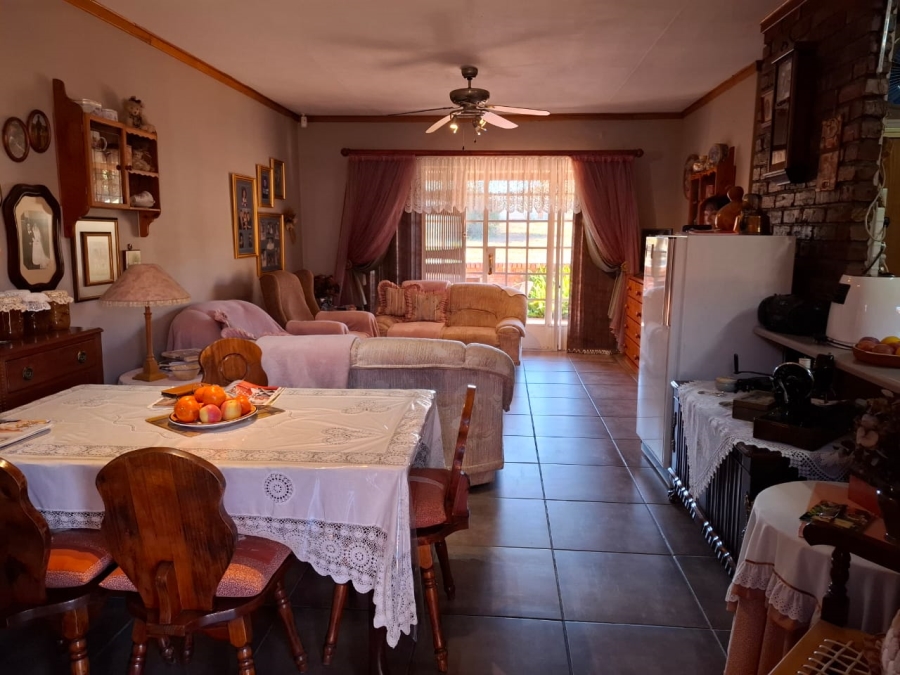 2 Bedroom Property for Sale in Uitsig Free State